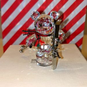 Swarovski Crystal Kris Bear With Skis 7637 000 004